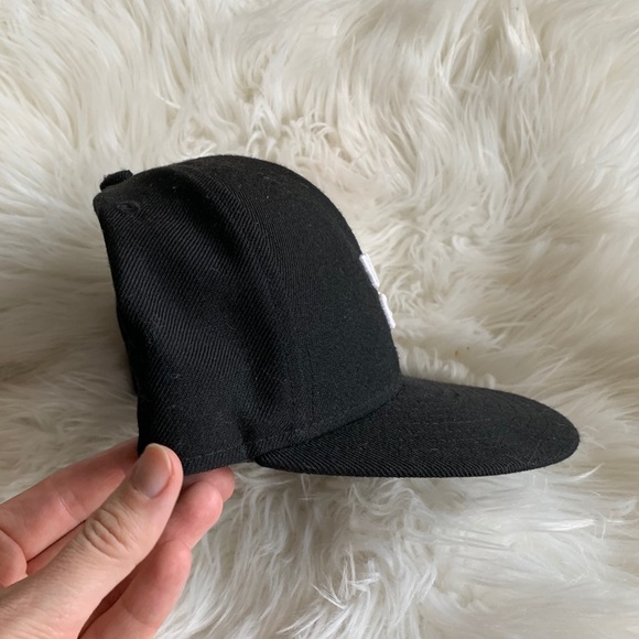 9Fifty New Era “Best Girl” Trucker Hat One Size Cap - Picture 5 of 10